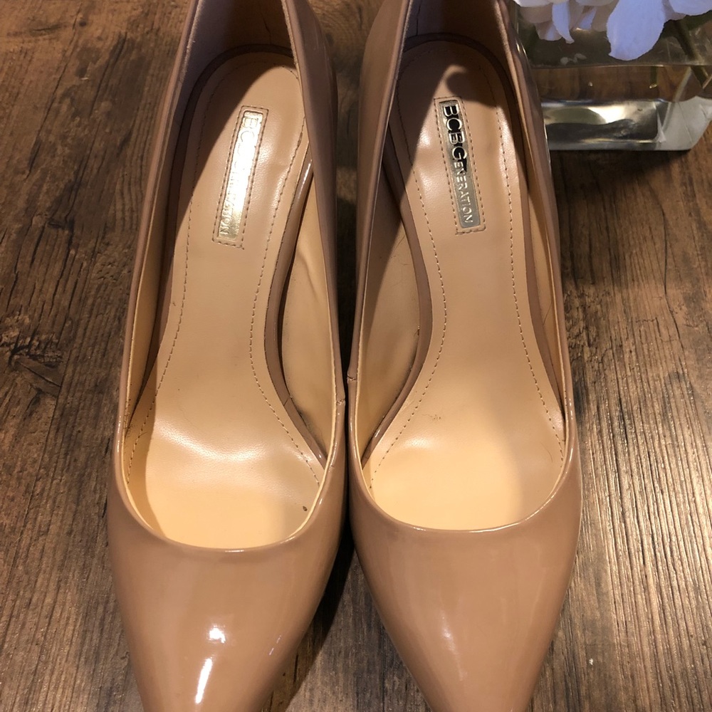 BCBGeneration Tan Heels - Picture 2 of 5